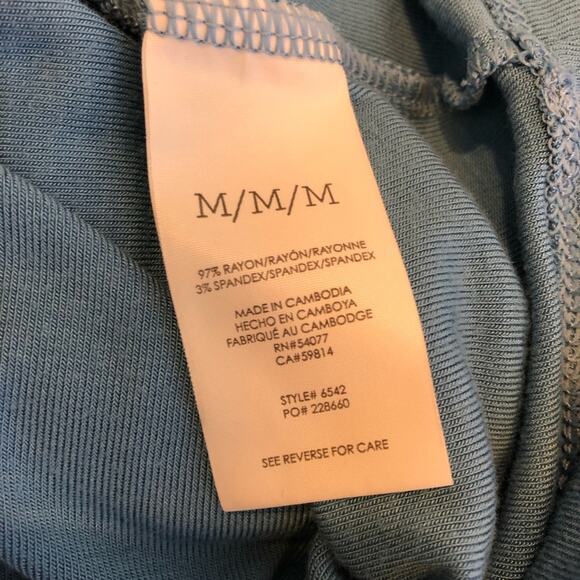 Cabi blue v neck long sleeve jersey knit top size Medium #6542 - Picture 7 of 12